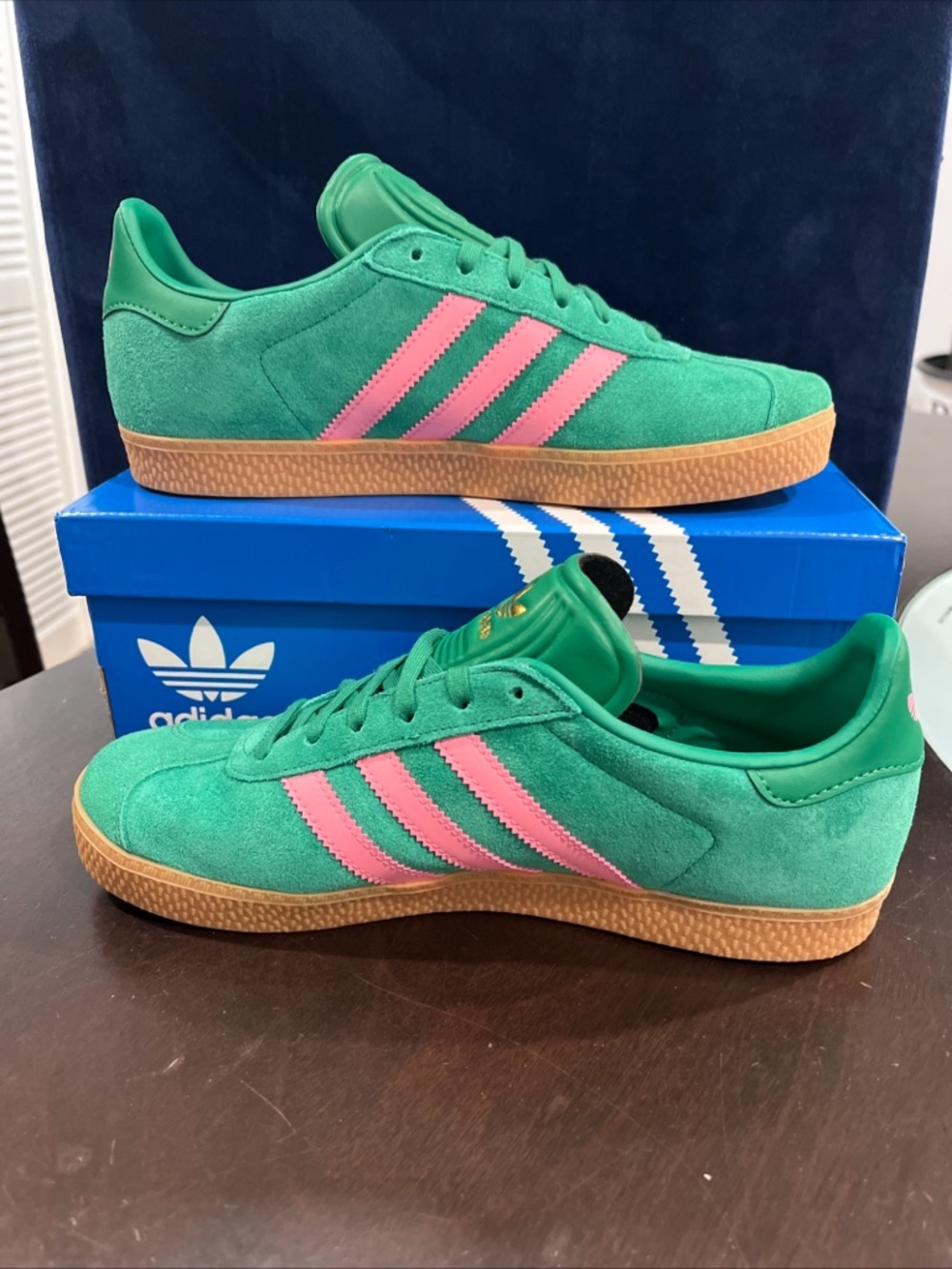 Adidas Gazelle size 6M-7.5W Green Suede Sneakers